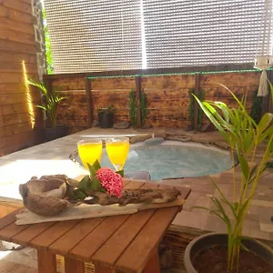 Kami F3 Jacuzzi Villa